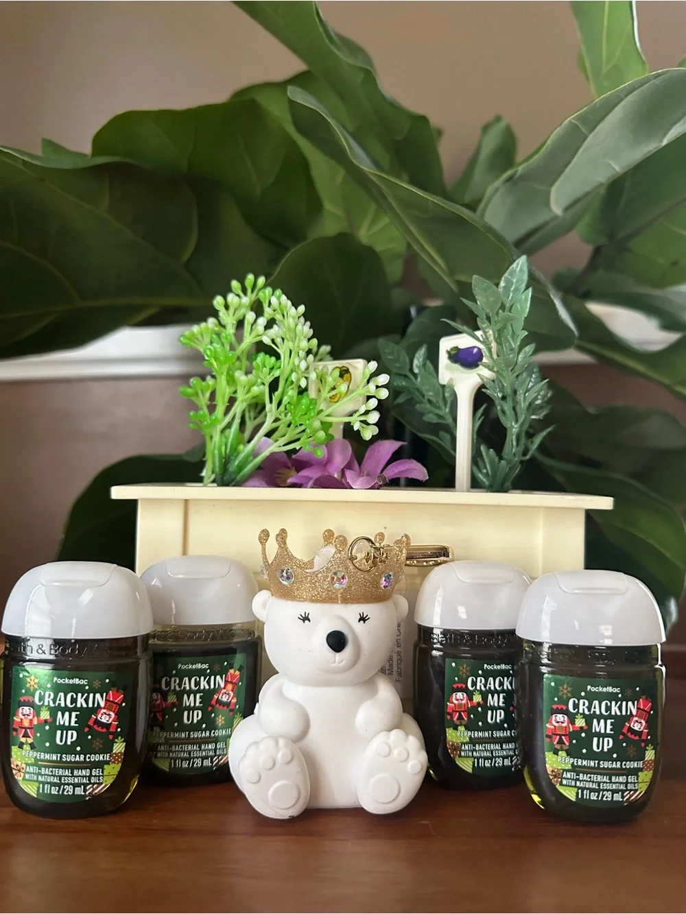 Bath and Body Works Royal Princess Polar Bear Pocketbac holder set 5